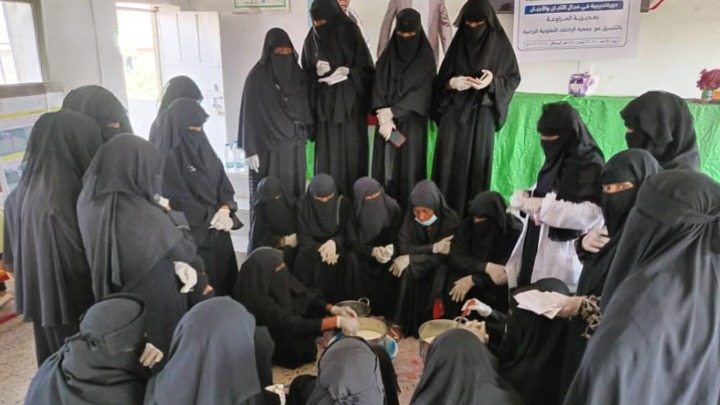 الحديدة.. بدء برنامج تدريبي لصناعة الألبان والأجبان بمديرية المراوعة