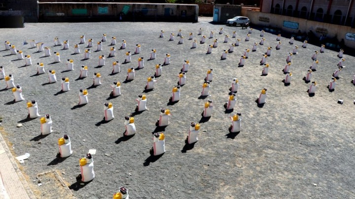 تدشين مشروع السلة الغذائية الرمضانية لأسر الشهداء والمفقودين بذمار