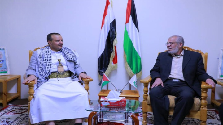 القائم بأعمال وزير الاقتصاد يزور مكتب حركة حماس