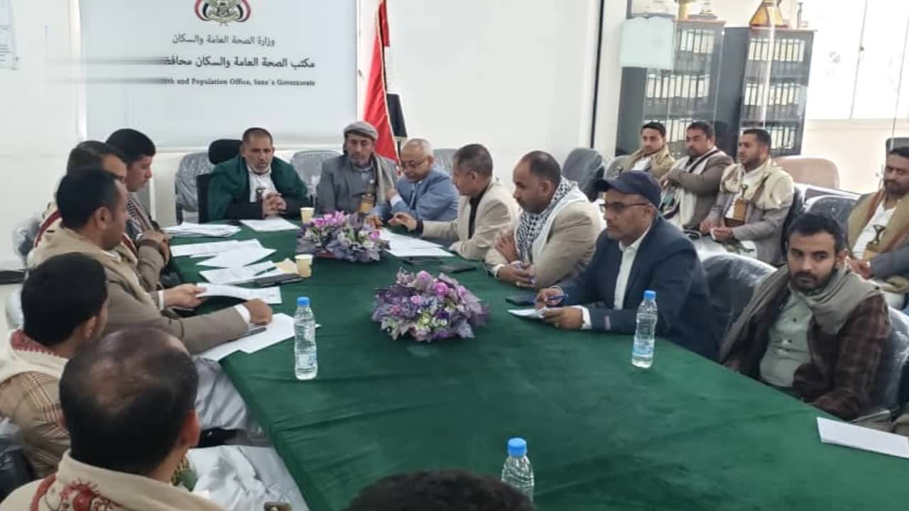 لجنة الرقابة الميدانية تطلع على سير عمل السلطة المحلية في صنعاء الجديدة