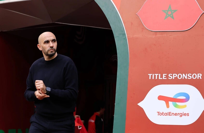 الاتحاد المغربي ينفي رحيل المدرب وليد الركراكي عن منتخب “أسود الأطلس”