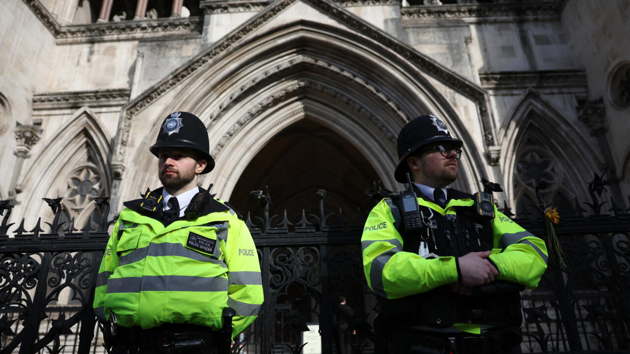 الشرطة البريطانية توقف شقيق الملك للاشتباه في علاقته بجرائم إبستين