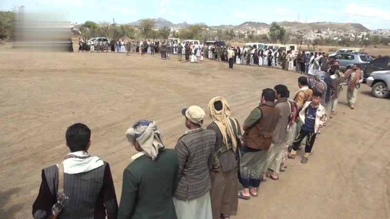 قيادات محلية وتنفيذية من إب تزور المرابطين من منتسبي اللواء 15 مشاة في تعز