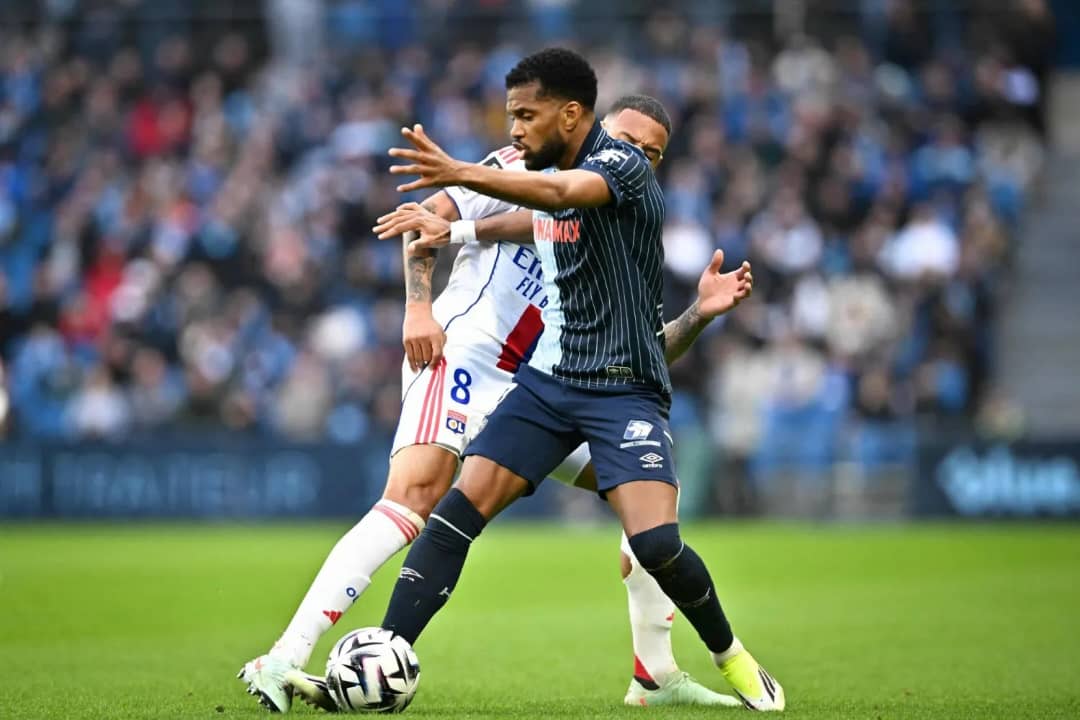 أولمبيك ليون يتعثر وتولوز يحقق فوزًا ماراثونيًا في الدوري الفرنسي