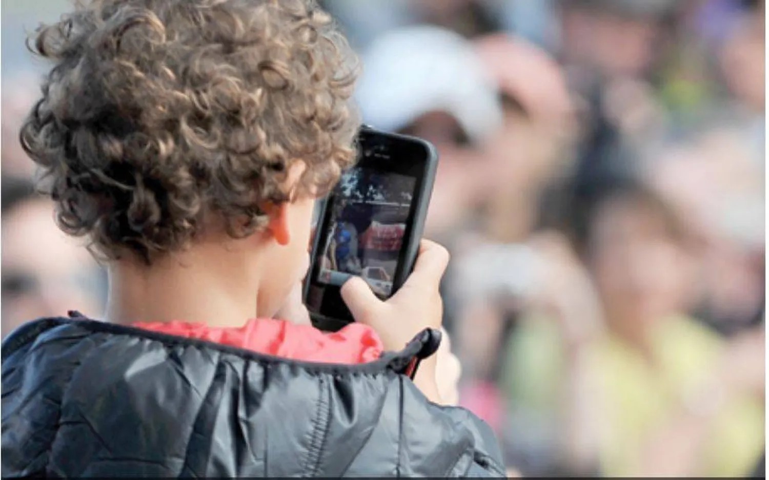 دراسة: الاستخدام المفرط لمواقع التواصل يهدد الصحة النفسية للأطفال