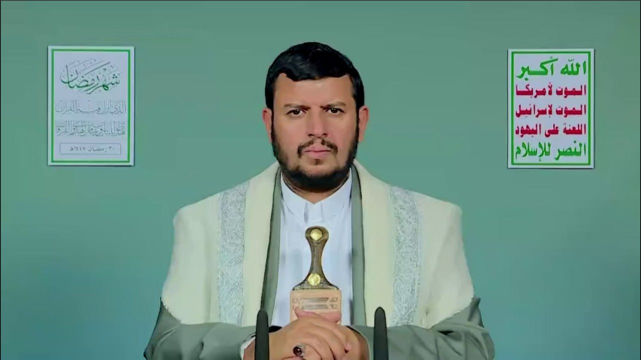 قائد الثورة يؤكد الجهوزية على مستوى الموقف العسكري لما تقتضيه تطورات الأحداث