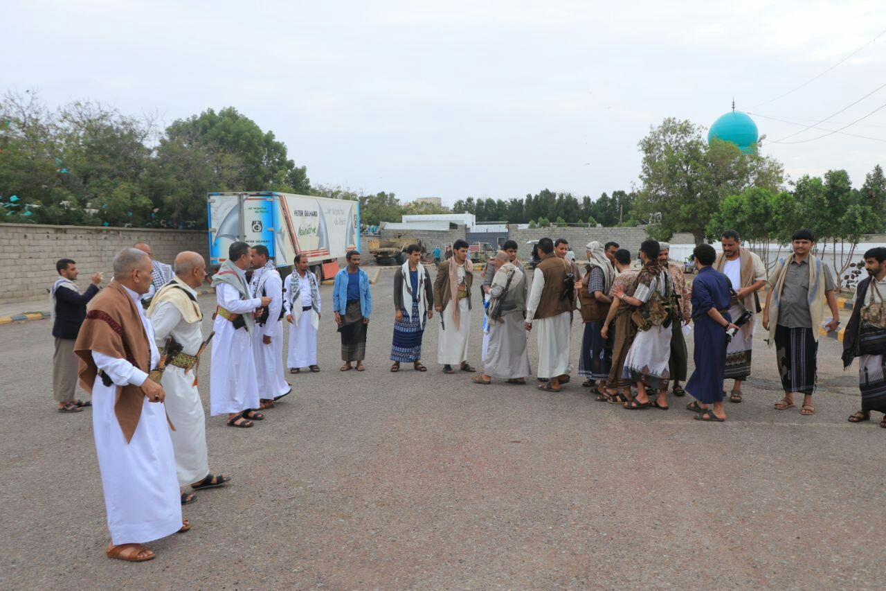 نائب رئيس مجلس الشورى يزور المرابطين في جبهة الساحل الغربي