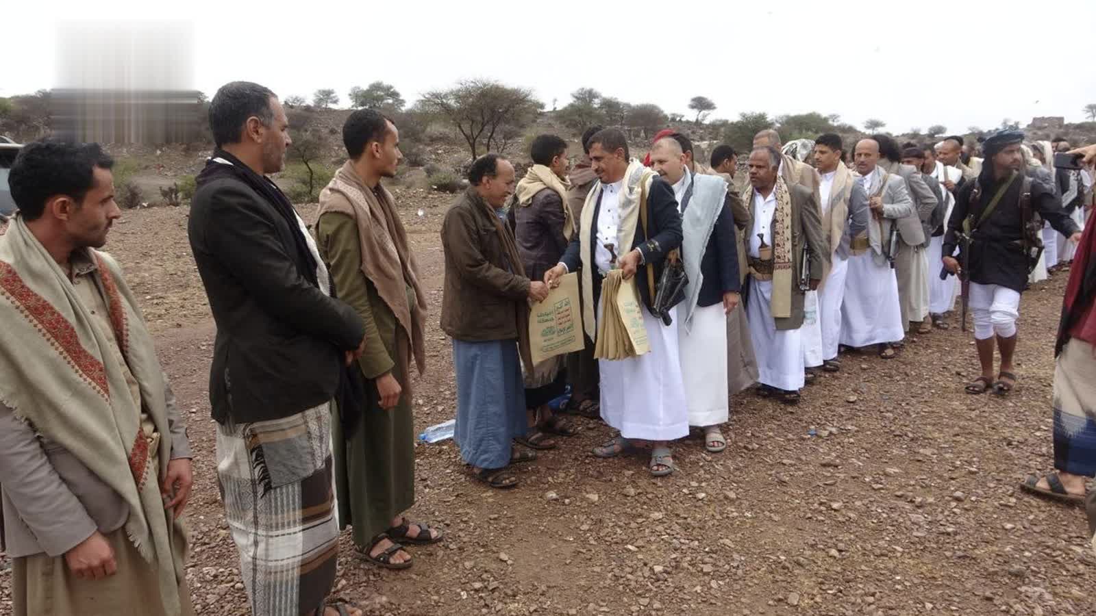 وفد من محافظة إب يزور المرابطين في الضالع