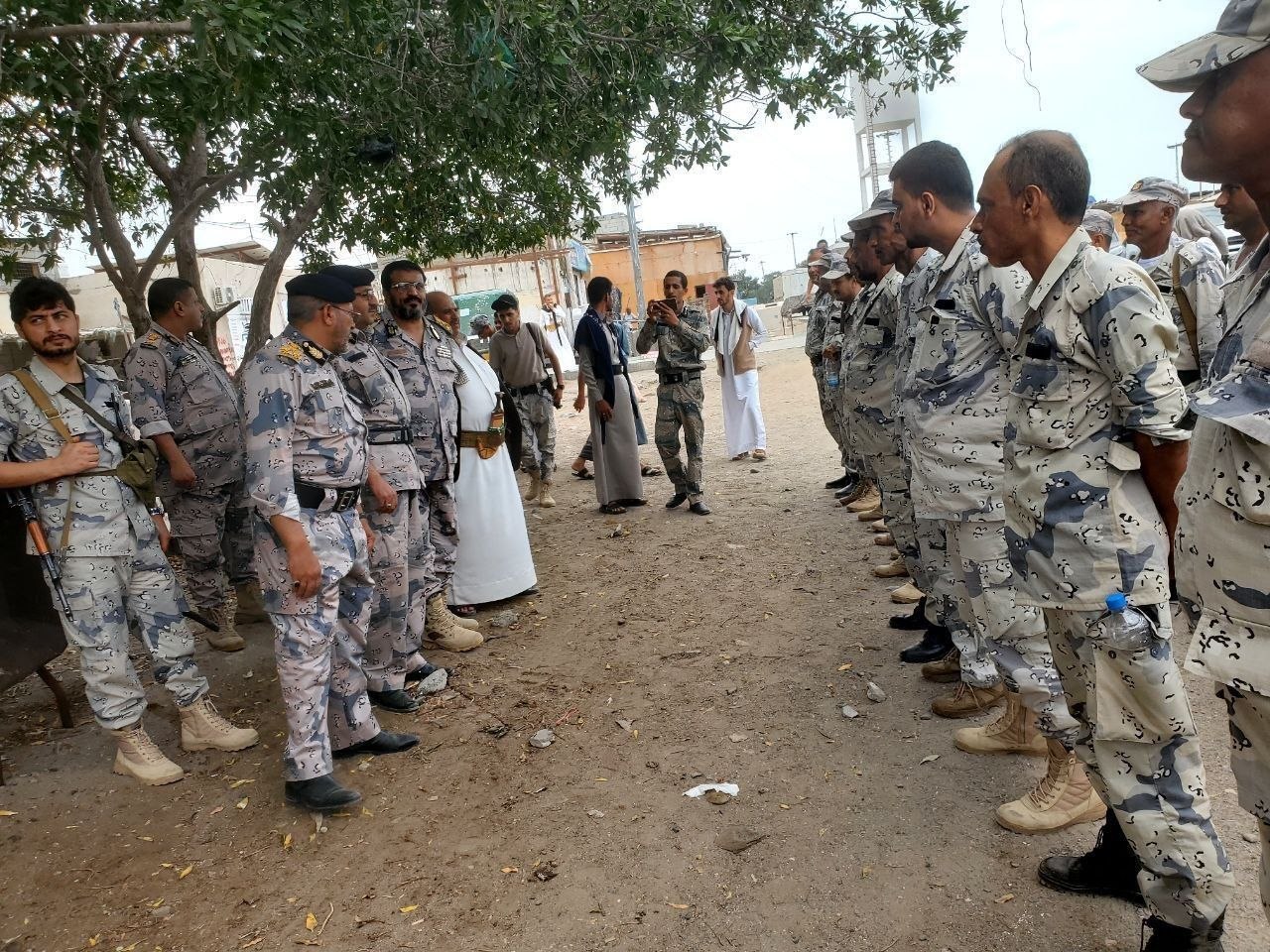 زيارات عيدية لمرابطي خفر السواحل في البحر الأحمر