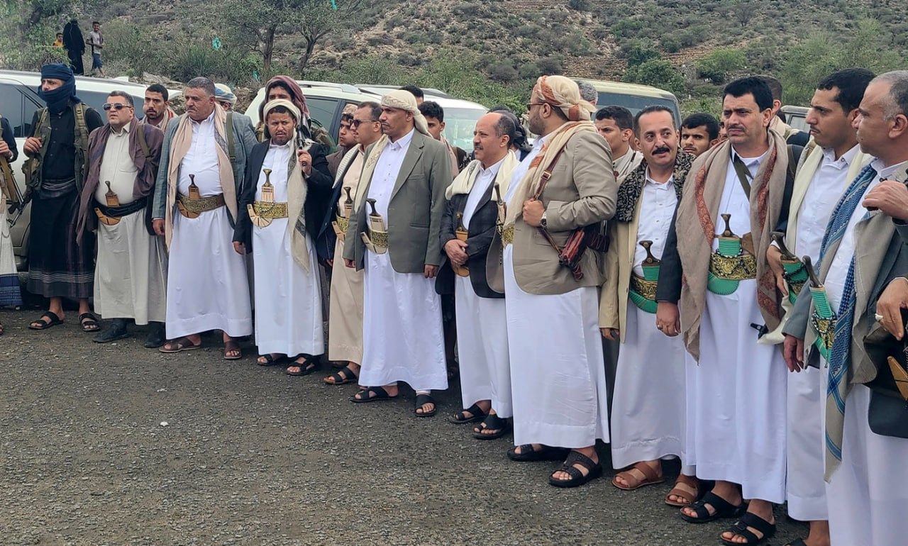 المساوى والهمداني يتفقدان أحوال المرابطين في جبهتي حيفان والقبيطة