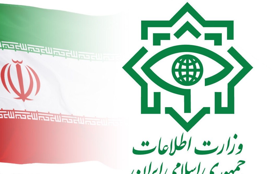 الاستخبارات الإيرانية تفكك شبكة تجسس وتعقل عشرات العملاء