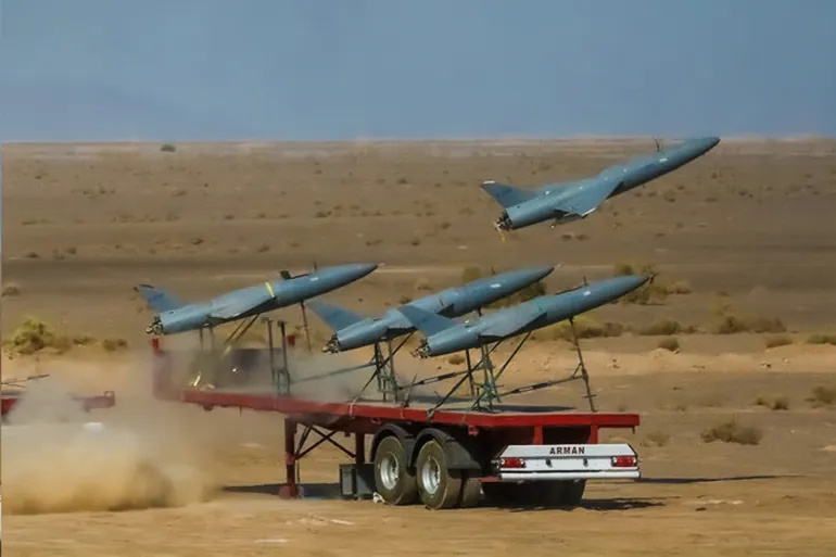 الجيش الإيراني: استهداف مطار “بن غوريون” تم بطائرة “آرش 2” المتقدّمة