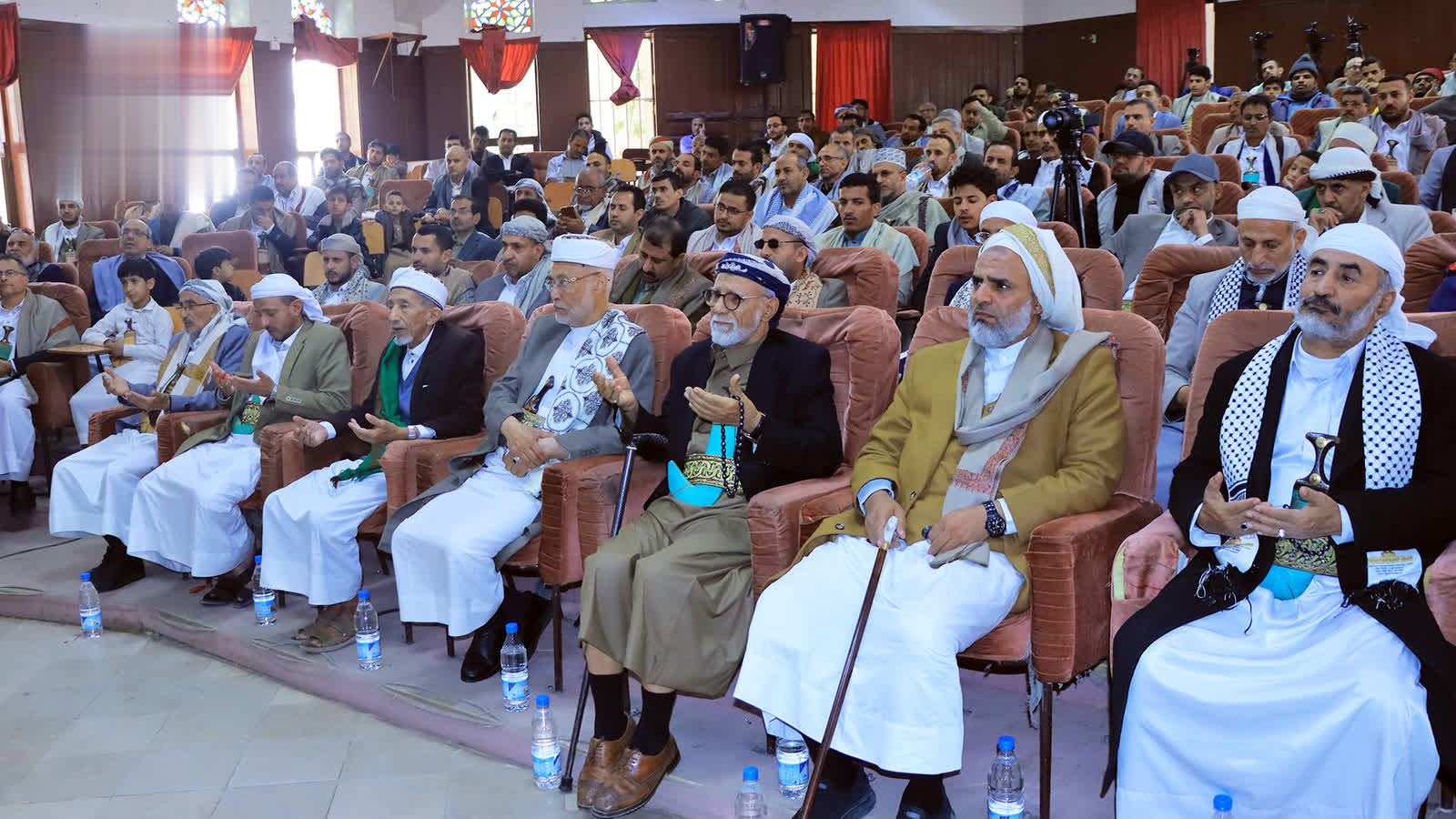 الأوقاف وعلماء اليمن يحيون الذكرى الـ11 لليوم الوطني للصمود