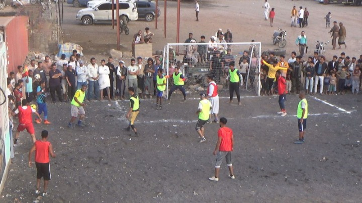 تعز.. اختتام دوري رمضاني لكرة القدم لموظفي الجهات العاملة في مركز الراهدة الجمركي