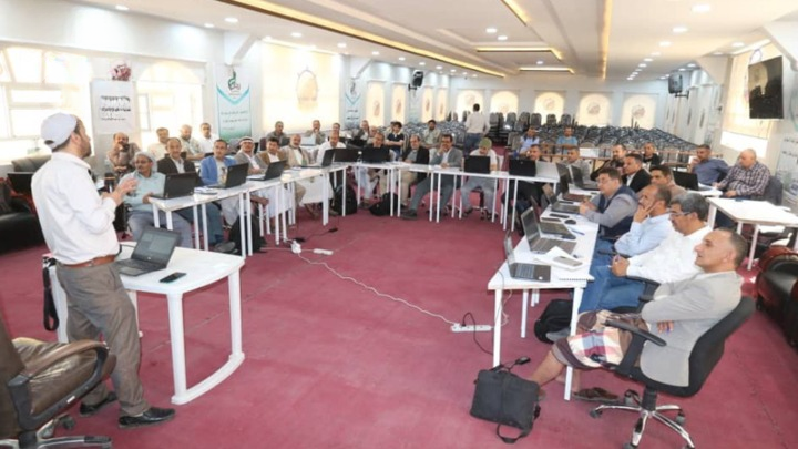 اختتام دورة تدريبية بمؤسسة الطرق حول إعداد التقارير بالذكاء الاصطناعي