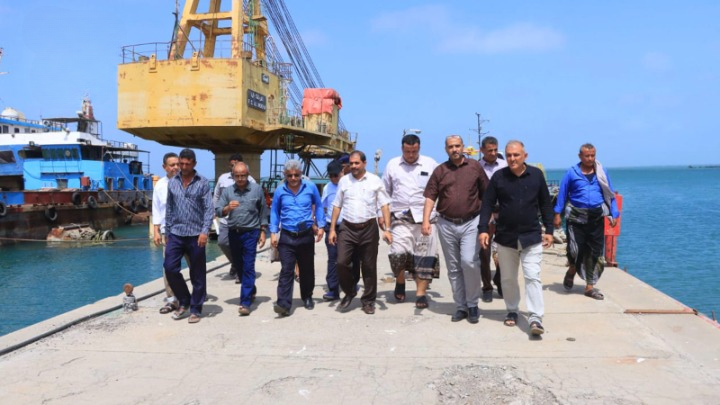 تفقد مستوى الانضباط الوظيفي بمؤسسة موانئ البحر الأحمر في الحديدة