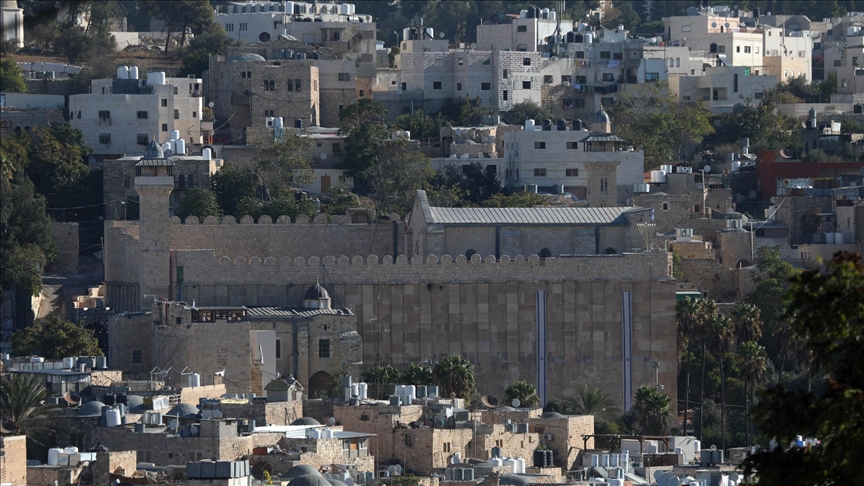 “الأوقاف” الفلسطينية ترصد اعتداءات العدو الإسرائيلي على “الأقصى” والإبراهيمي” خلال شهر فبراير الماضي