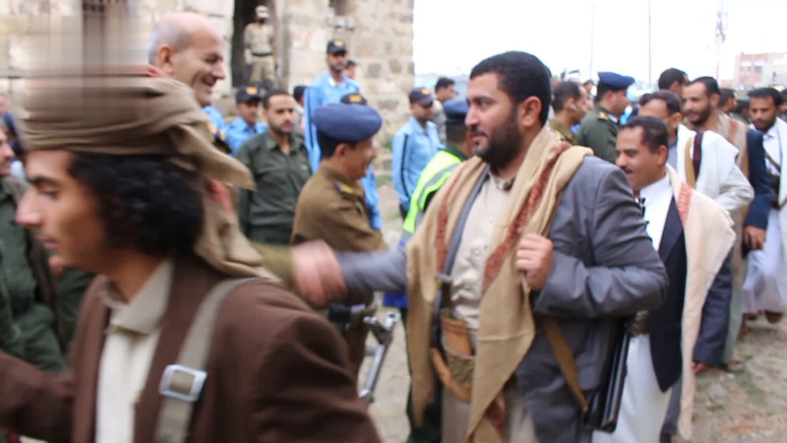 تفقد أحوال منتسبي الأجهزة الأمنية في ريمة