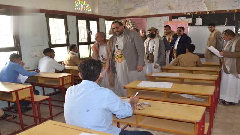 الهادي يدشن اختبارات الشهادة الثانوية العامة في محافظة صنعاء