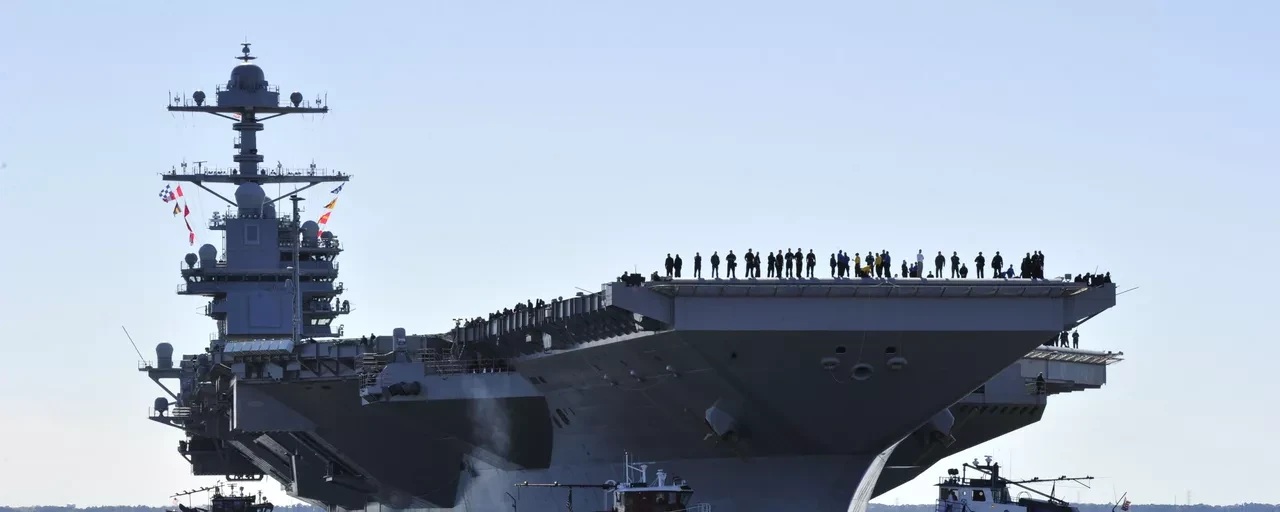 اندلاع حريق في حاملة الطائرات الأمريكية “جيرالد فورد” واستغراق اخماده 30 ساعة