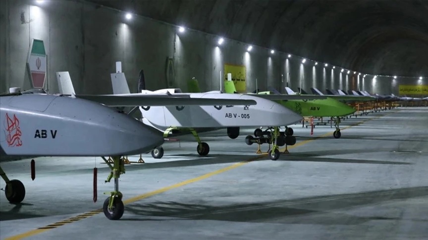 الجيش الإيراني يعلن قصف مصفاة حيفا للنفط والغاز بالمسيرات