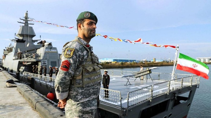 إيران تعلن احتجاز سفينتين مخالفتين