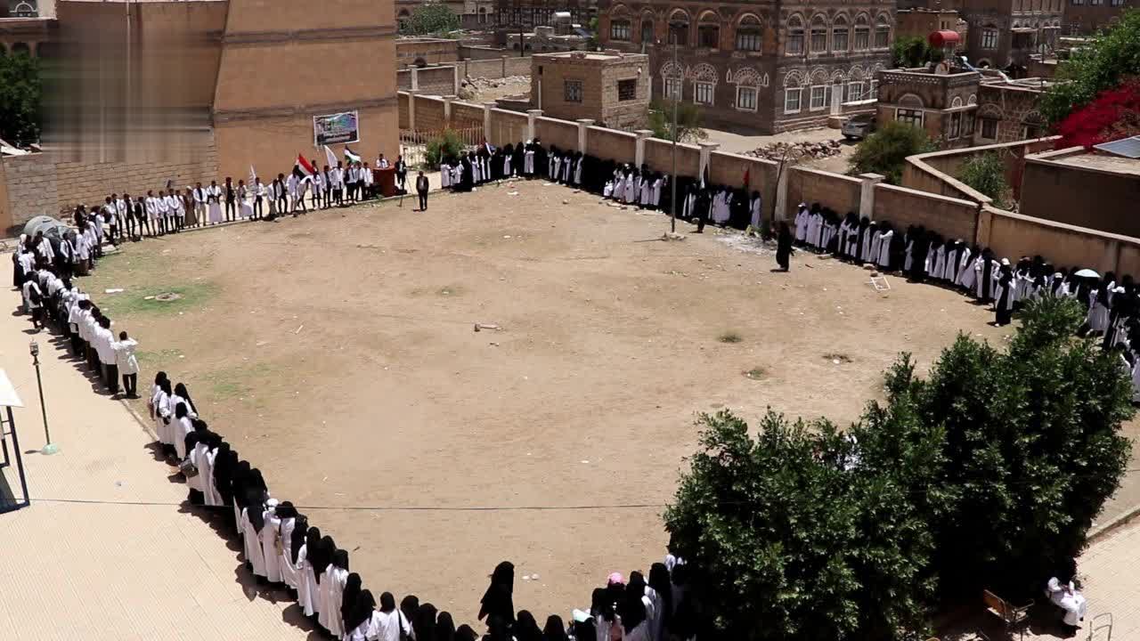 المعهد الصحي بذمار ينظم وقفة تضامنية مع محور المقاومة وإحياءً لذكرى الصرخة