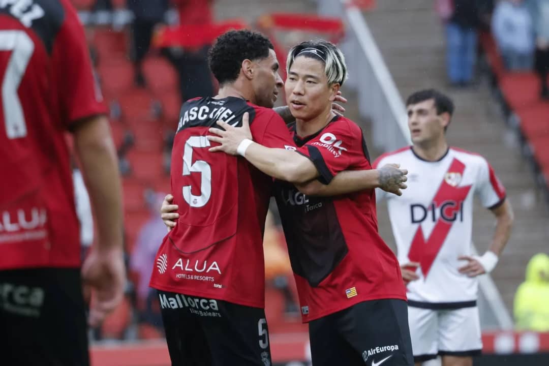 مايوركا يواصل صحوته بثلاثية في شباك فاييكانو بالدوري الإسباني