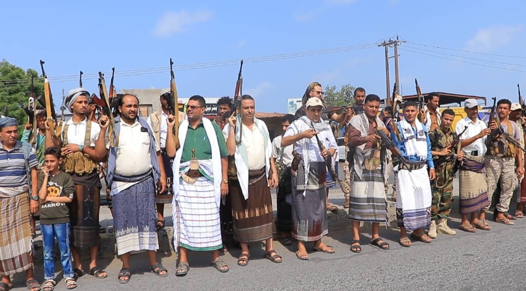حشد قبلي مسلح في الحالي بالحديدة يعلن النفير العام ورفع الجاهزية