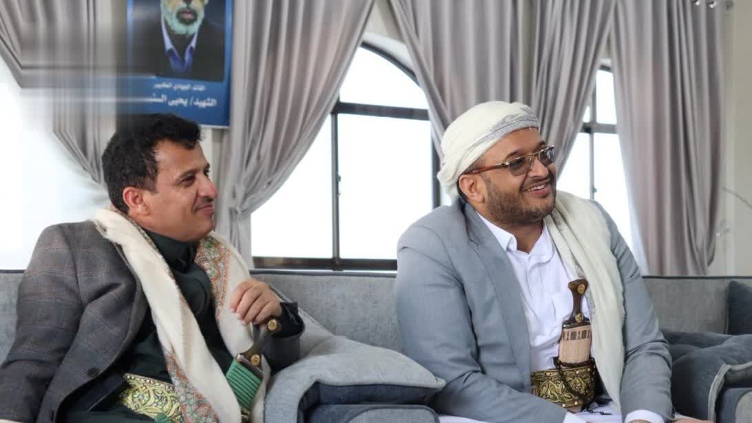 مناقشة قضايا تنموية وخدمية في تعز
