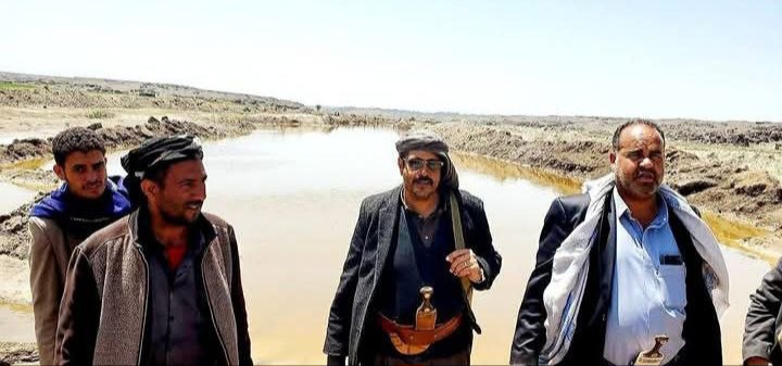 الضوراني يتفقد كرفانات حصاد مياه الأمطار في ذمار