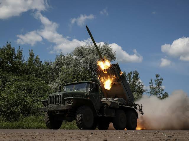 روسيا تعلن تقدماً ميدانياً وتكبّد أوكرانيا خسائر في عدة جبهات