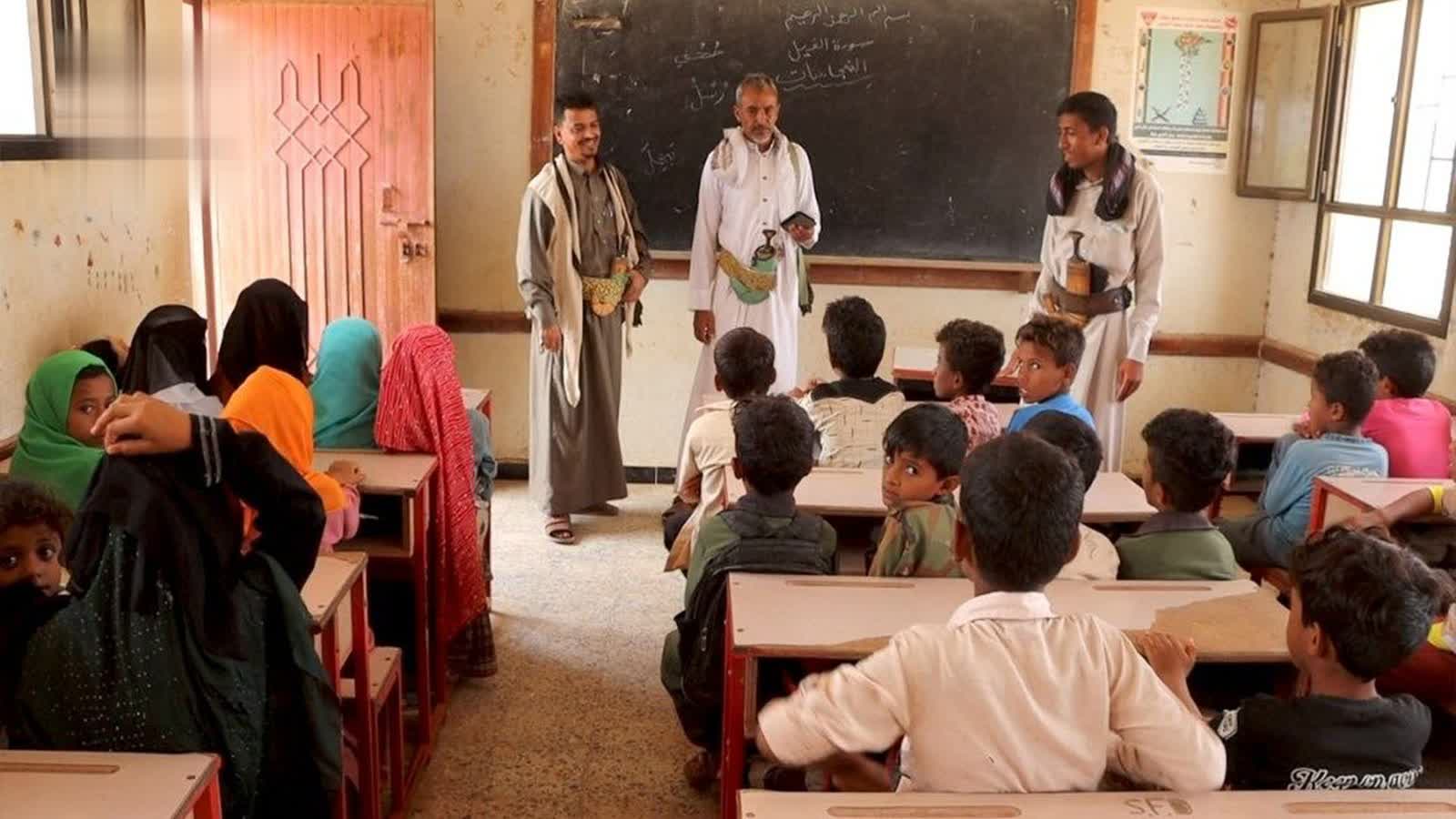 الاطلاع على سير الأنشطة والدورات الصيفية في حجة