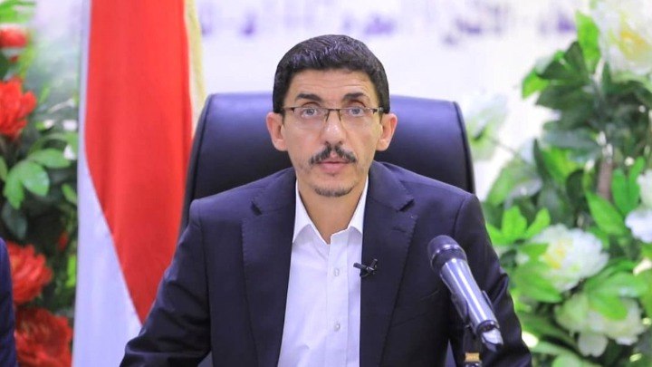 وزير التربية يهنئ القيادة الثورية والسياسية وأولياء الأمور والطلاب بنجاح اختبارات الشهادة العامة