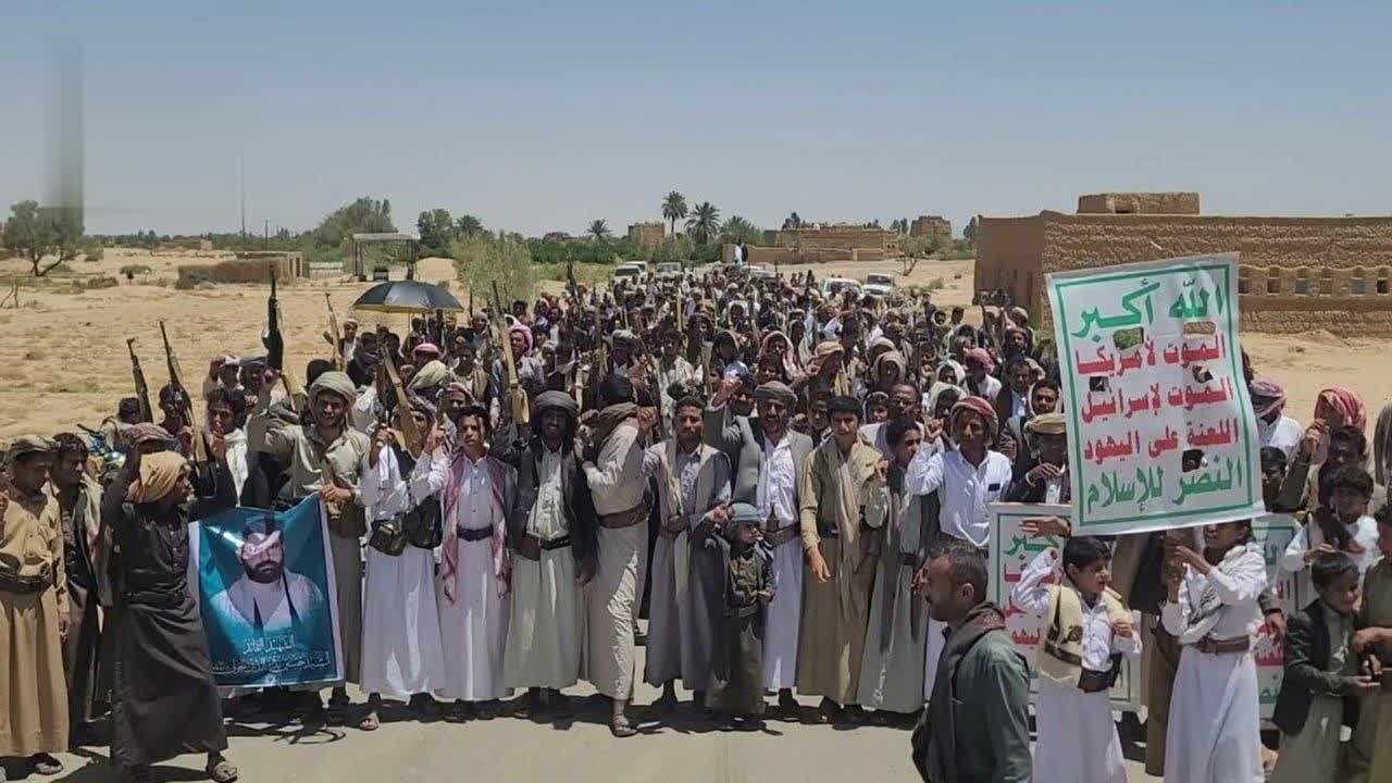 مسيرات حاشدة في الجوف تجدد العهد لنصرة فلسطين ولبنان