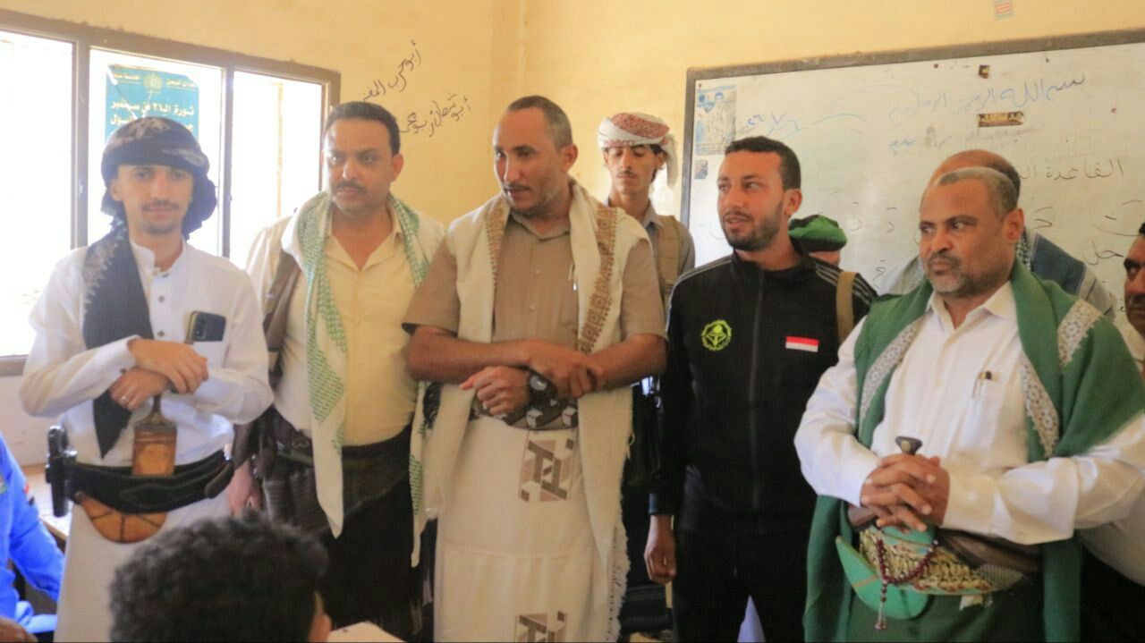 محافظ الحديدة يتفقد سير الأنشطة الصيفية الكشفية في دار رعاية وتأهيل الأيتام