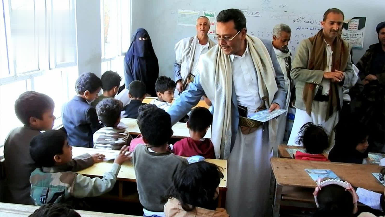 الاطلاع على أنشطة الدورات الصيفية في إب