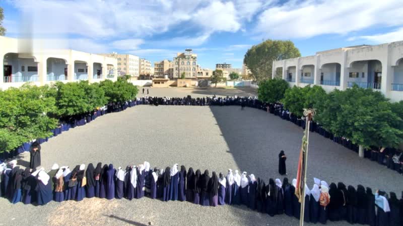 وقفة طلابية في صنعاء الجديدة احتفاءً بانتصار محور المقاومة