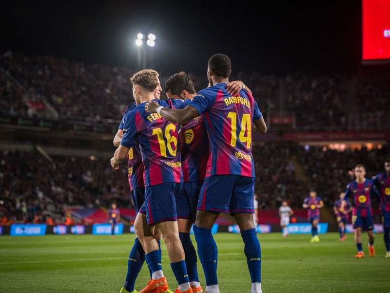 برشلونة لتعزيز الصدارة.. وريال مدريد يتمسك بالأمل أمام ألافيس في الجولة 32 من الليغا