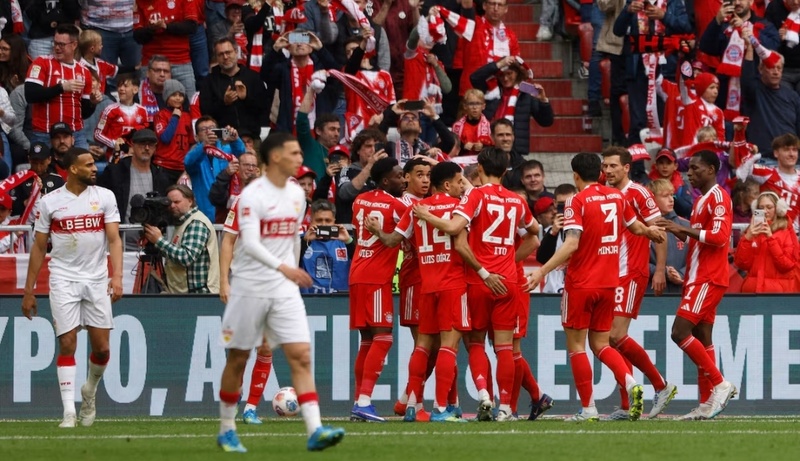 بايرن ميونخ بطلا للدوري الألماني للمرة الـ35 في تاريخه