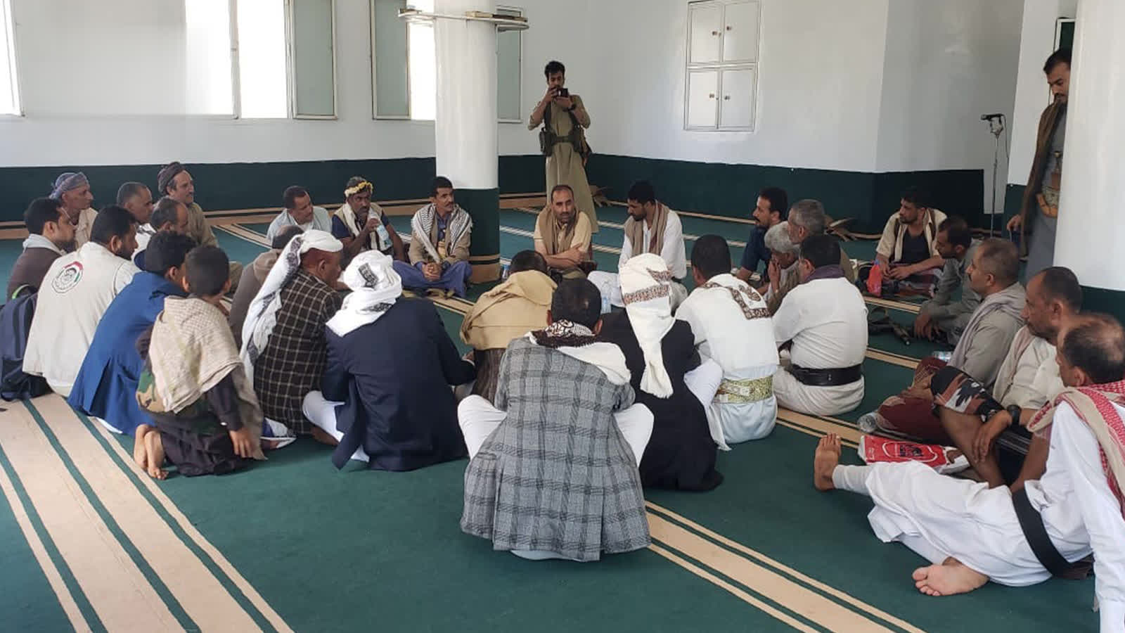 الاطلاع على سير الأنشطة والدورات الصيفية في المحويت