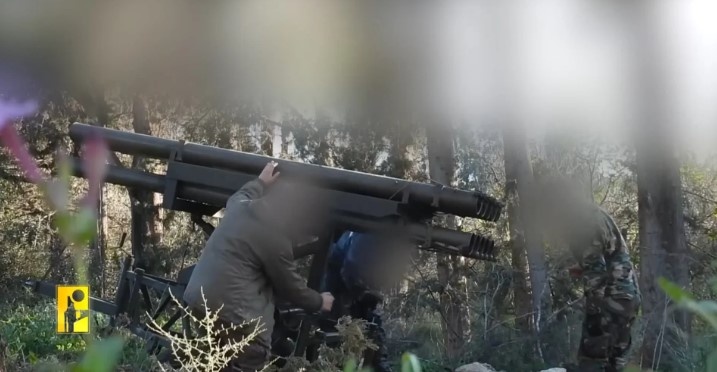 المقاومة اللبنانية تُسقط مسيّرة صهيونية وتستهدف مرابض مدفعية وآليات وتجمعات جيش العدو الصهيوني