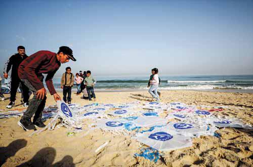 طائرات ورقية بأسماء أيتام غزة.. محاولة لاستعادة طفولة أنهكتها الإبادة