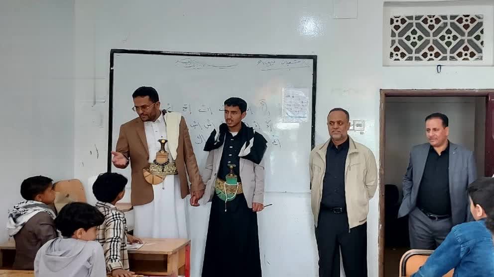 الاطلاع على سير الأنشطة الصيفية في مديريتي الثورة ومعين بالعاصمة