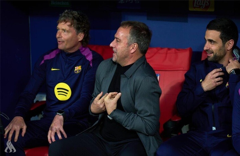 برشلونة يمدد عقد فليك عاماً إضافياً