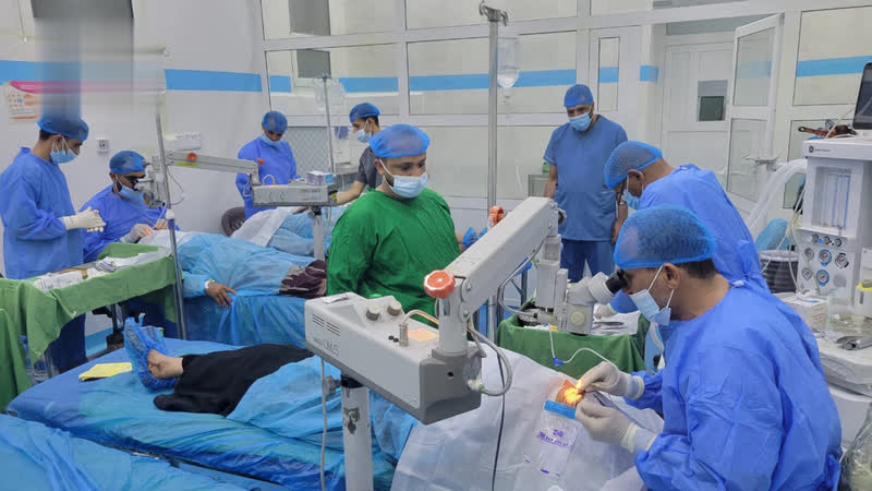 إجراء 165 عملية في مخيم العيون بذمار