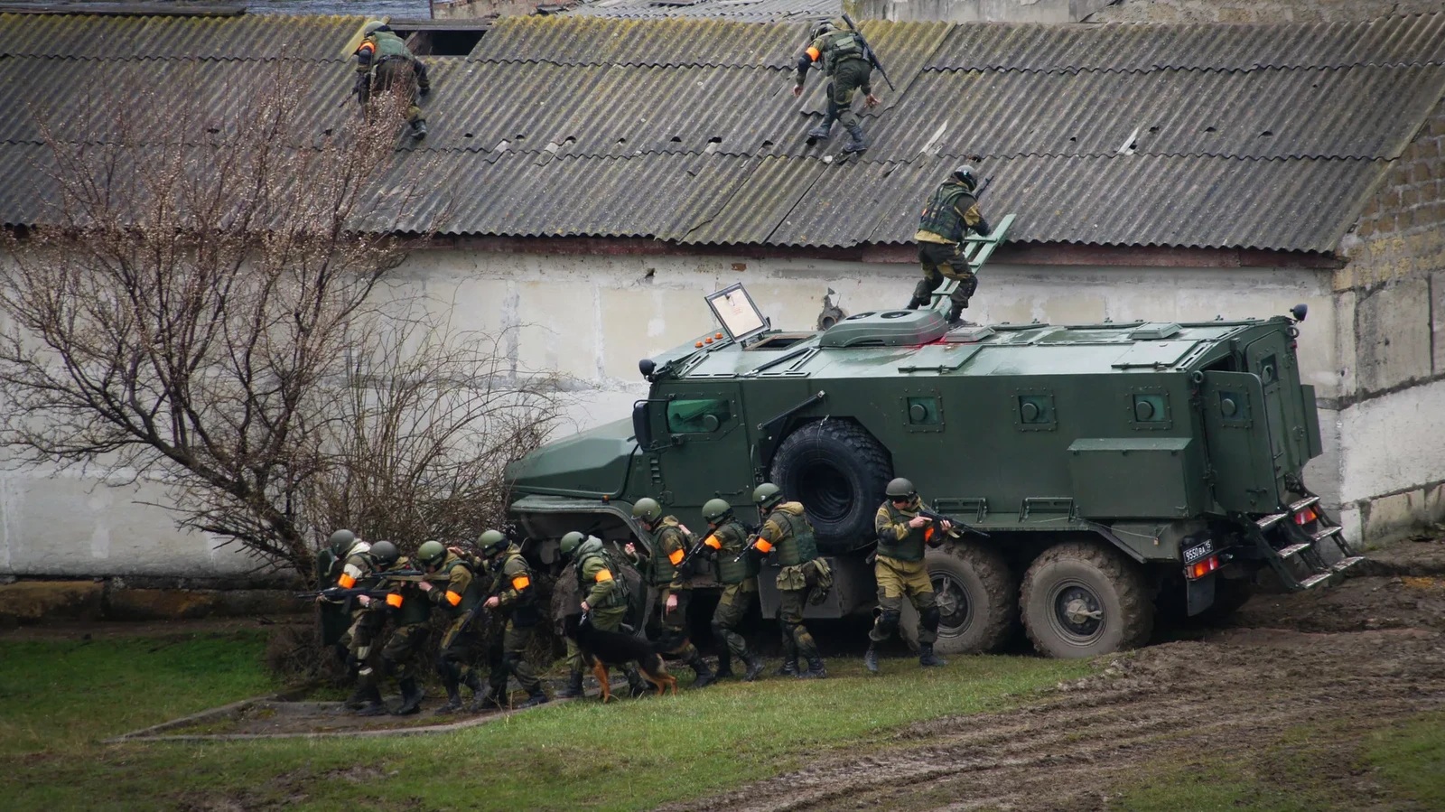 الأمن الفيدرالي الروسي يعتقل 3 أشخاص خططوا لاغتيال مسؤول عسكري