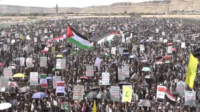 مسيرة كبرى في صعدة تبارك انتصار الجمهورية الإسلامية وتؤكد نصرة المقاومة في لبنان وفلسطين