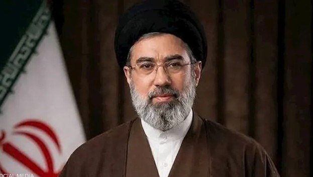 خامنئي: على إيران هزيمة أعدائها اقتصادياً وثقافياً بعد أن أثبتت قدراتها العسكرية