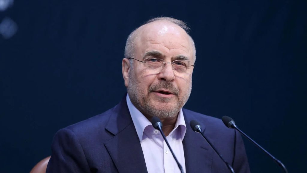 إيران: العالم يقف على أعتاب نظام عالمي جديد